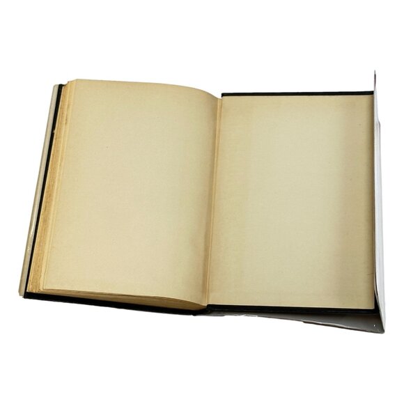 Pearls Before Swine Book HC DJ Marjorie Allingham Crime Club First Edition 1945 - Picture 9 of 16